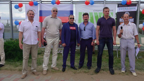 Pochetnyegosti-500x281.jpg