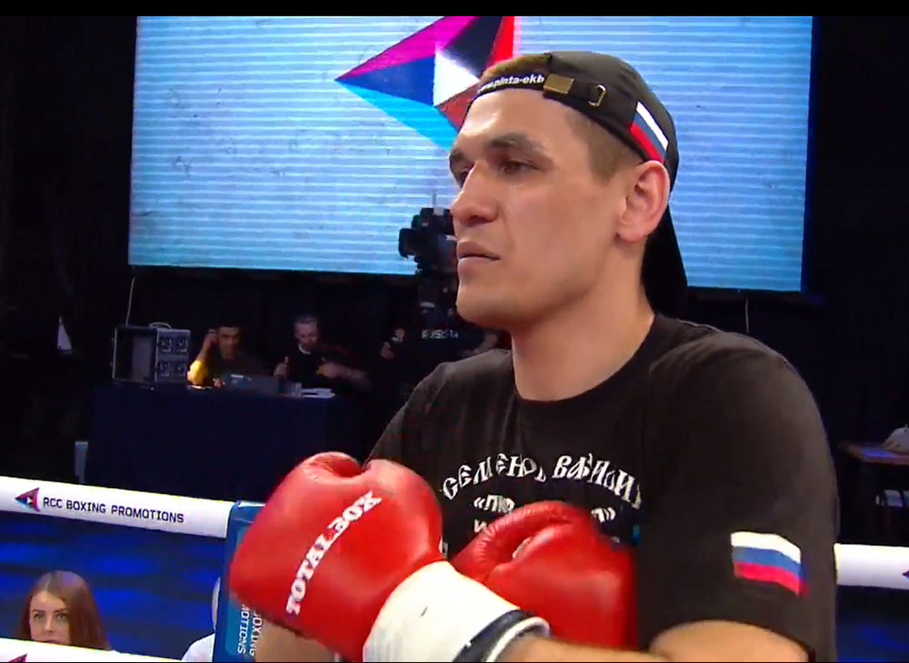 perchatki-TOTALBOX-na-turnire-EXTRA-ROUND-2_1.jpg